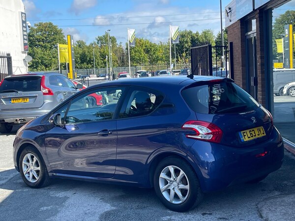 Used Peugeot 208 2013 for sale - 76127467: Photo 36
