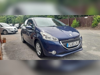 Used Peugeot 208 2013 for sale - 76127467: Photo 3