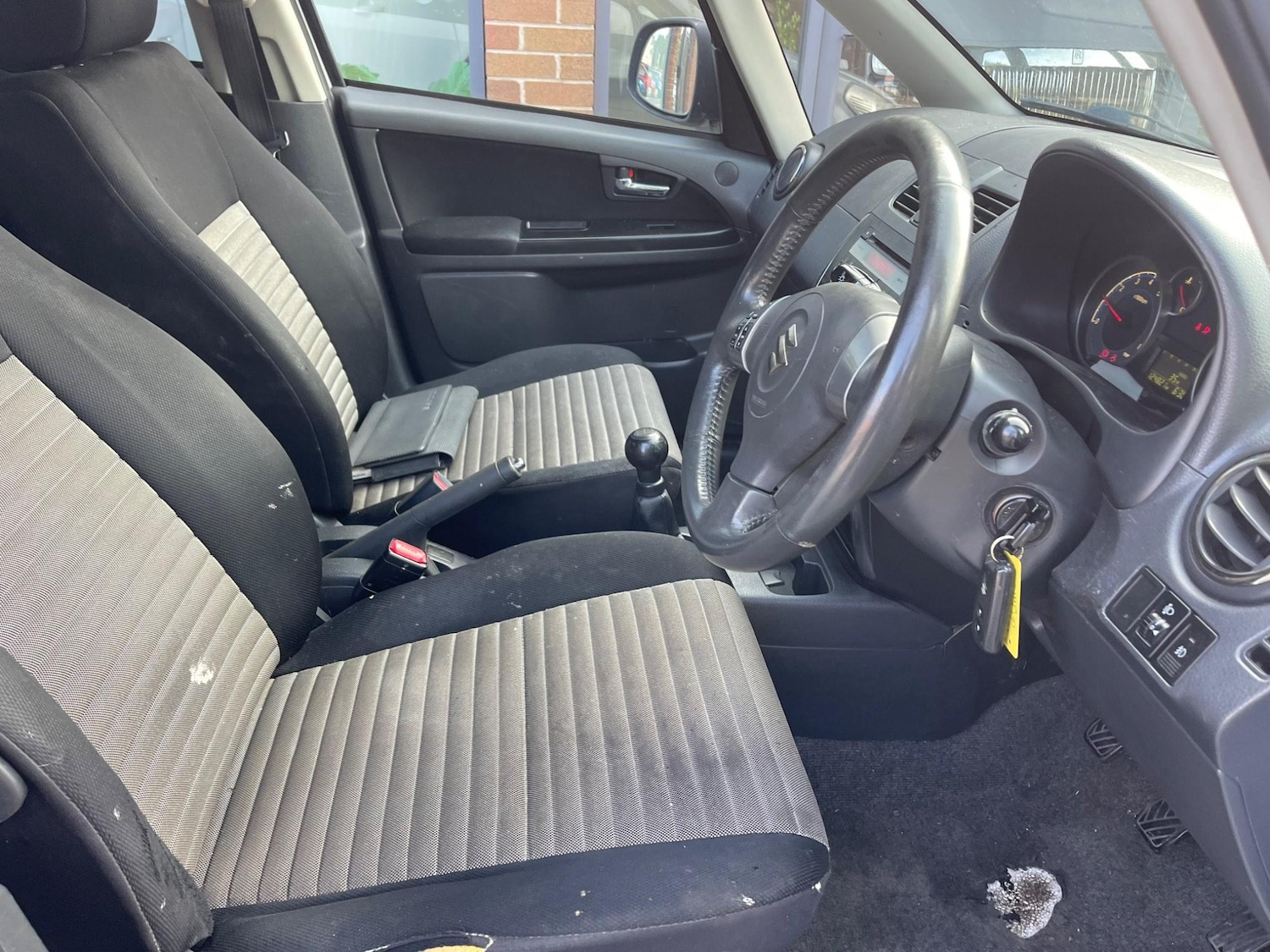 Used Suzuki SX4 2010 for sale - 76127371: Photo 11