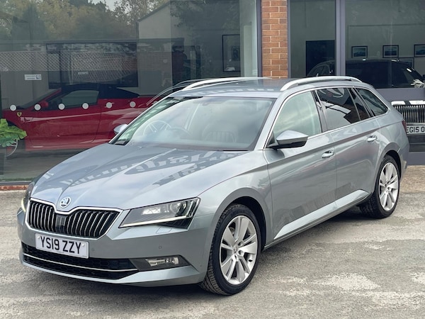 Used Skoda Superb 2019 for sale - 76238837: Photo 3