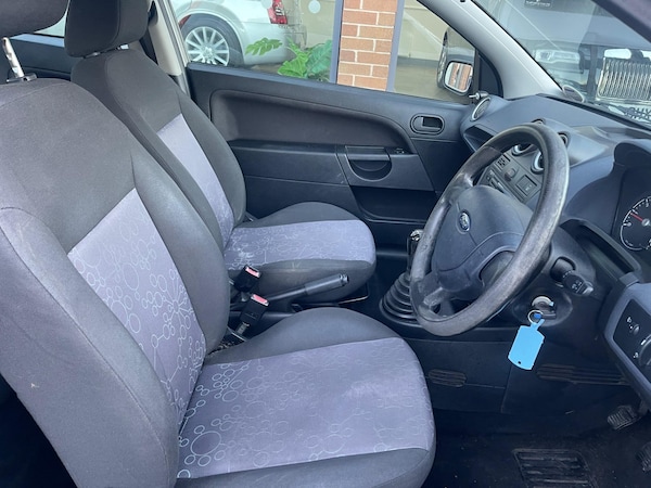 Used Ford Fiesta 2006 for sale - 76296043: Photo 11