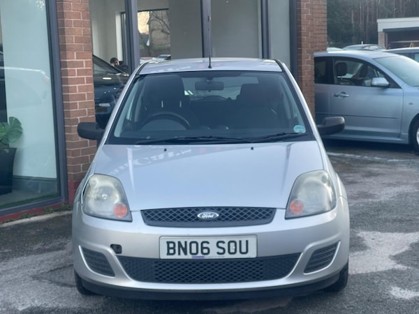 Used Ford Fiesta 2006 for sale - 76296043: Photo 2
