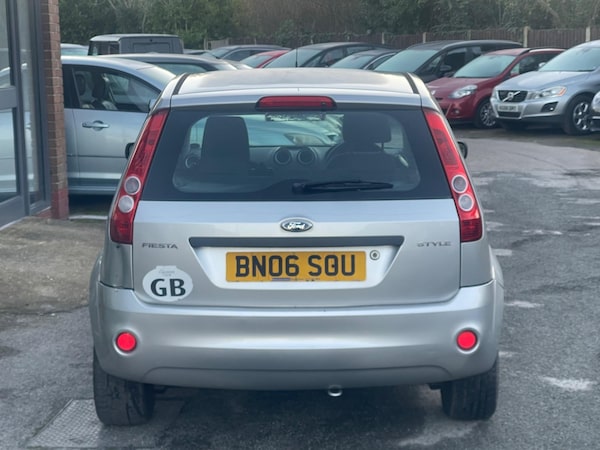 Used Ford Fiesta 2006 for sale - 76296043: Photo 6