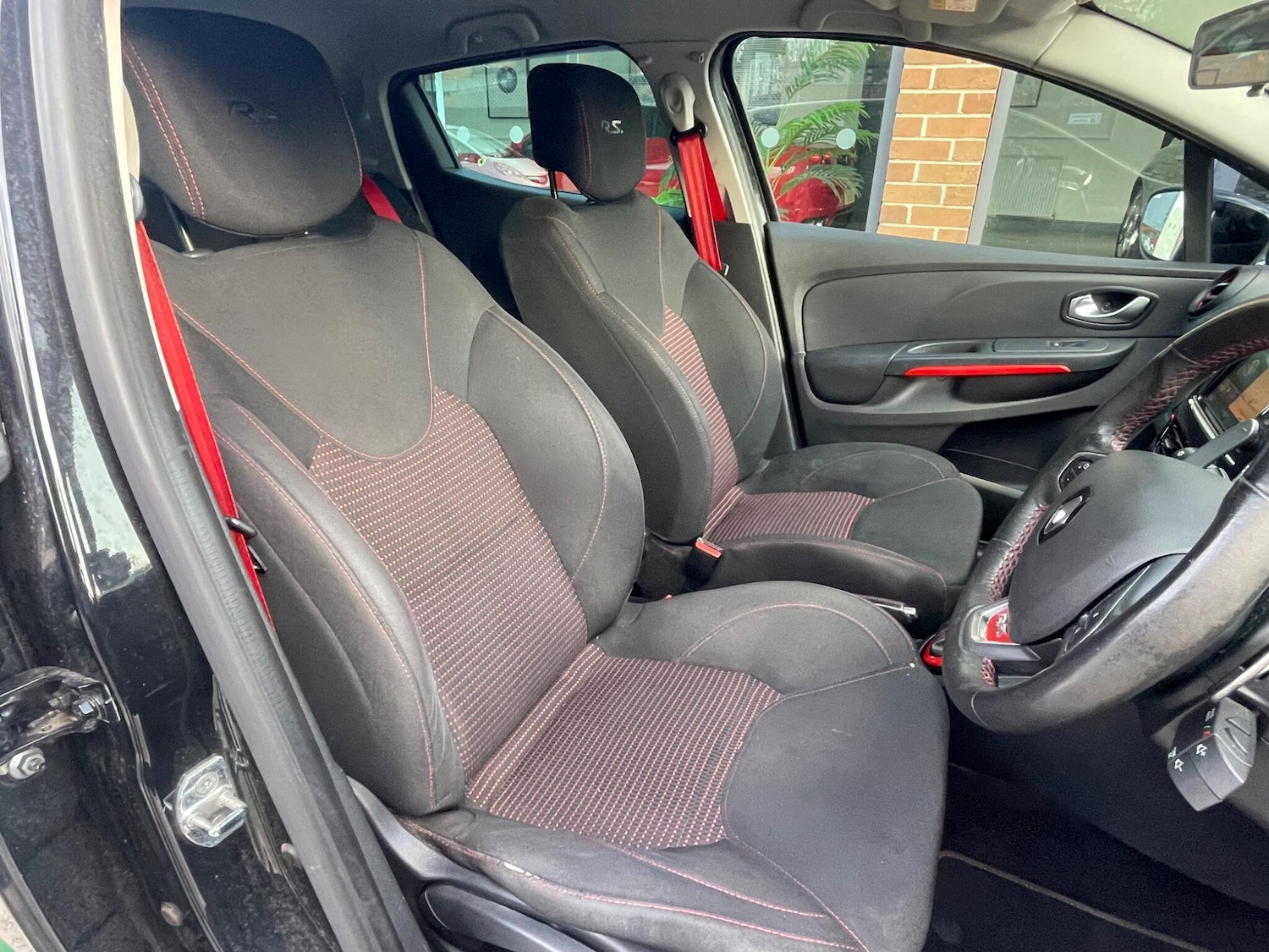 Used Renault Clio 2016 for sale - 76432048: Photo 14