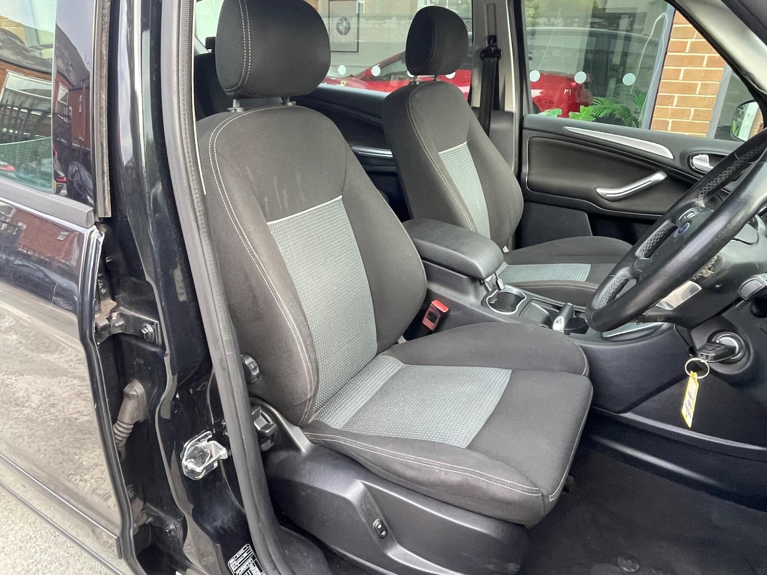 Used Ford S-Max 2014 for sale - 76166371: Photo 11