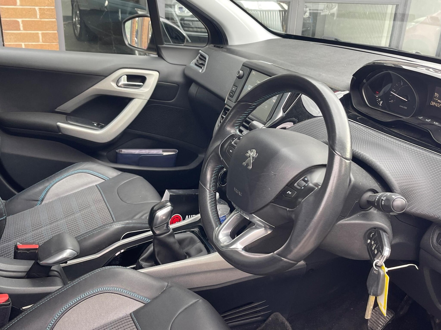 Used Peugeot 2008 2015 for sale - 76166984: Photo 12