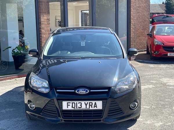 Used Ford Focus 2013 for sale - 76127361: Photo 2