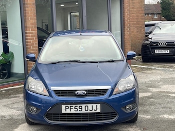 Used Ford Focus 2010 for sale - 76127448: Photo 2