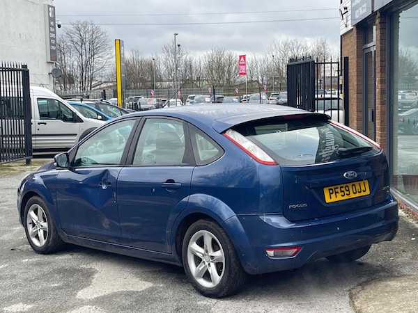 Used Ford Focus 2010 for sale - 76127448: Photo 5