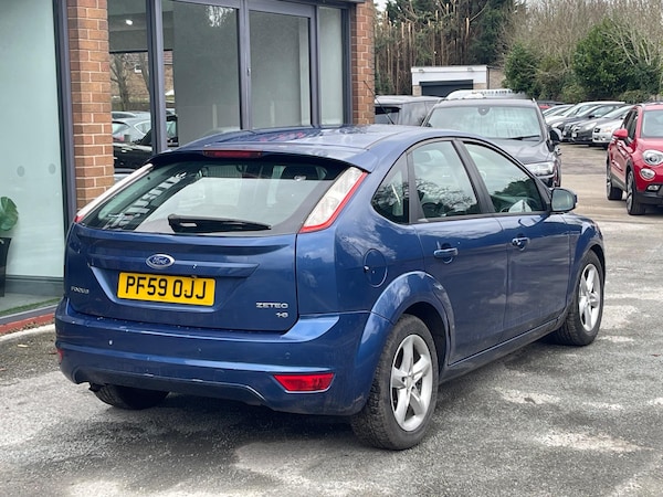 Used Ford Focus 2010 for sale - 76127448: Photo 8