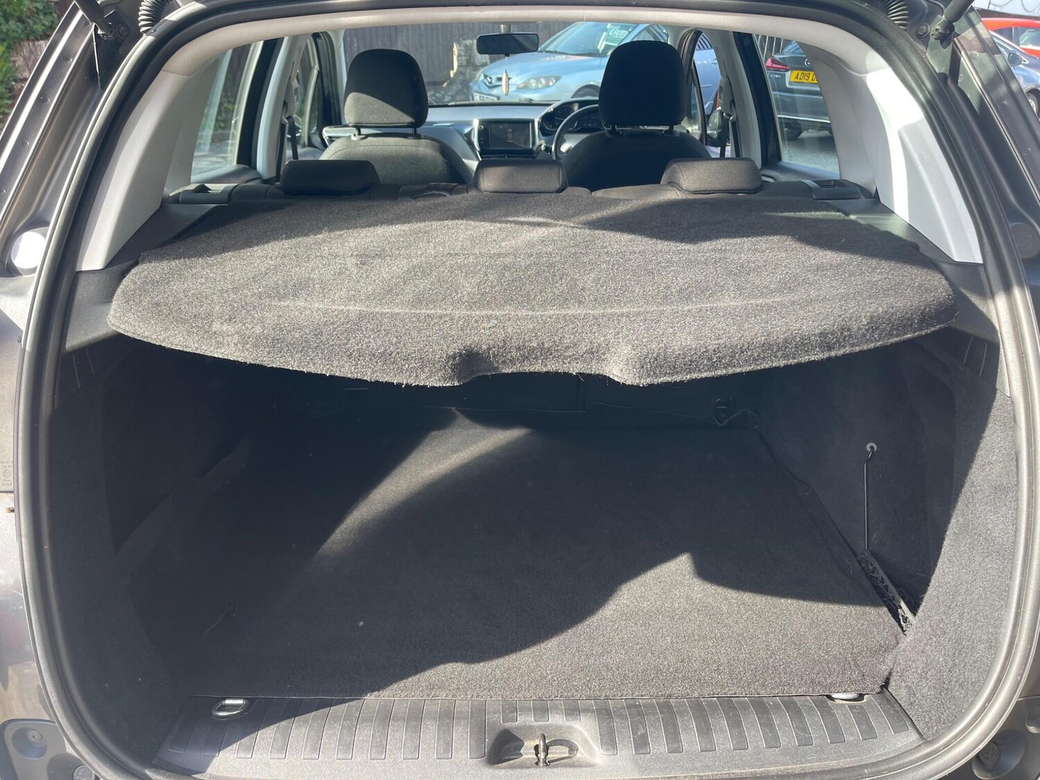 Used Peugeot 2008 2015 for sale - 76127370: Photo 6