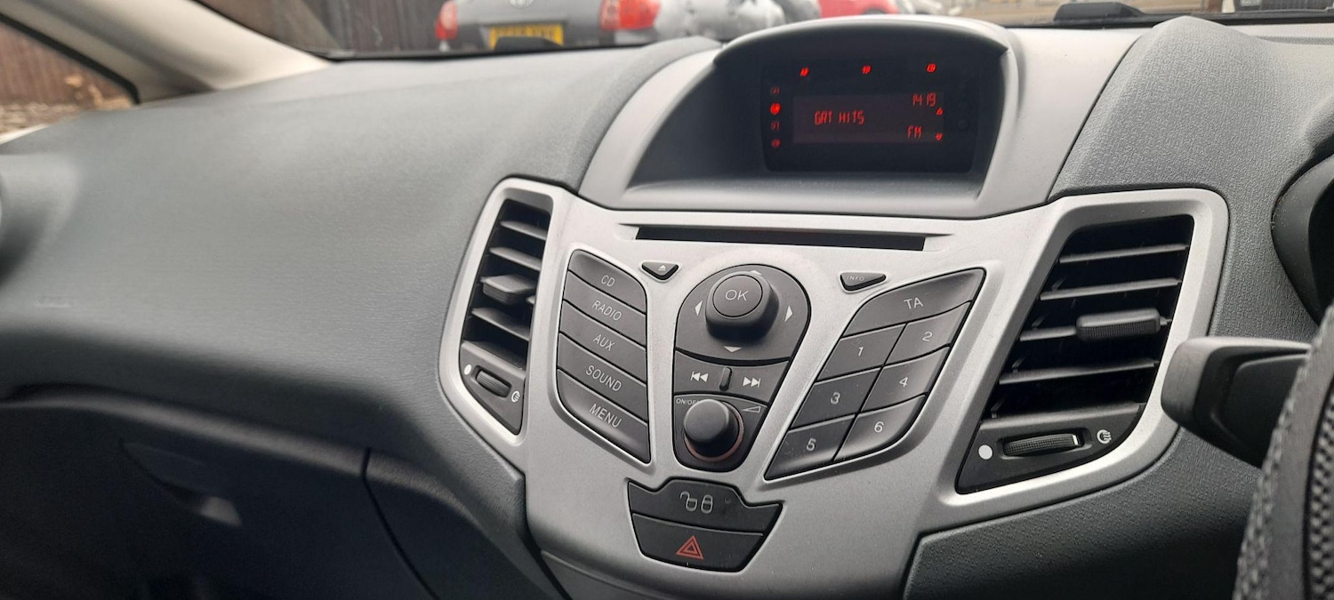Used Ford Fiesta 2009 for sale - 76127449: Photo 10