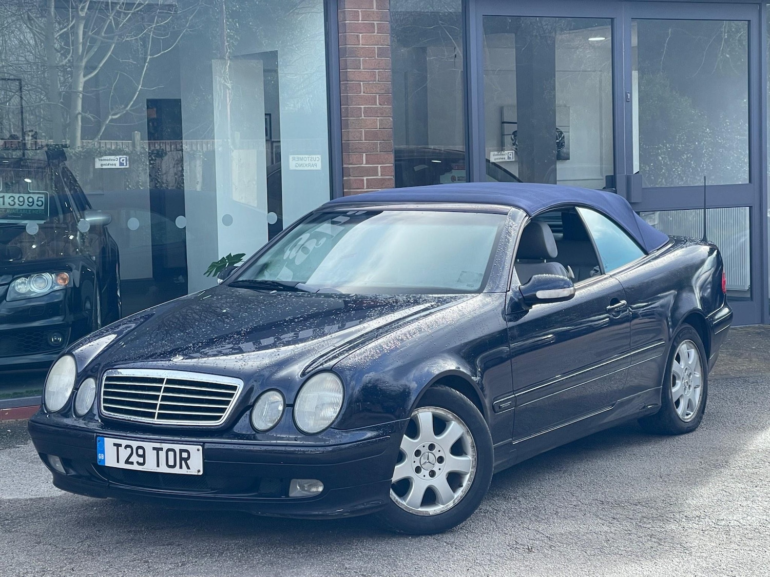 Used Mercedes-Benz CLK 2002 for sale - 76127433: Photo 2