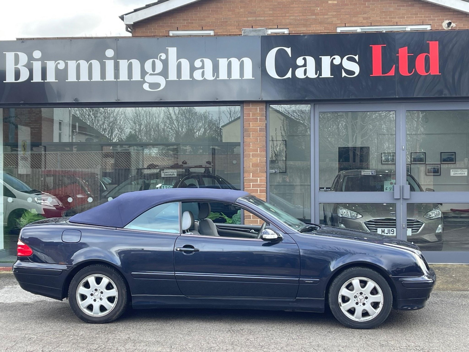 Used Mercedes-Benz CLK 2002 for sale - 76127433: Photo 9
