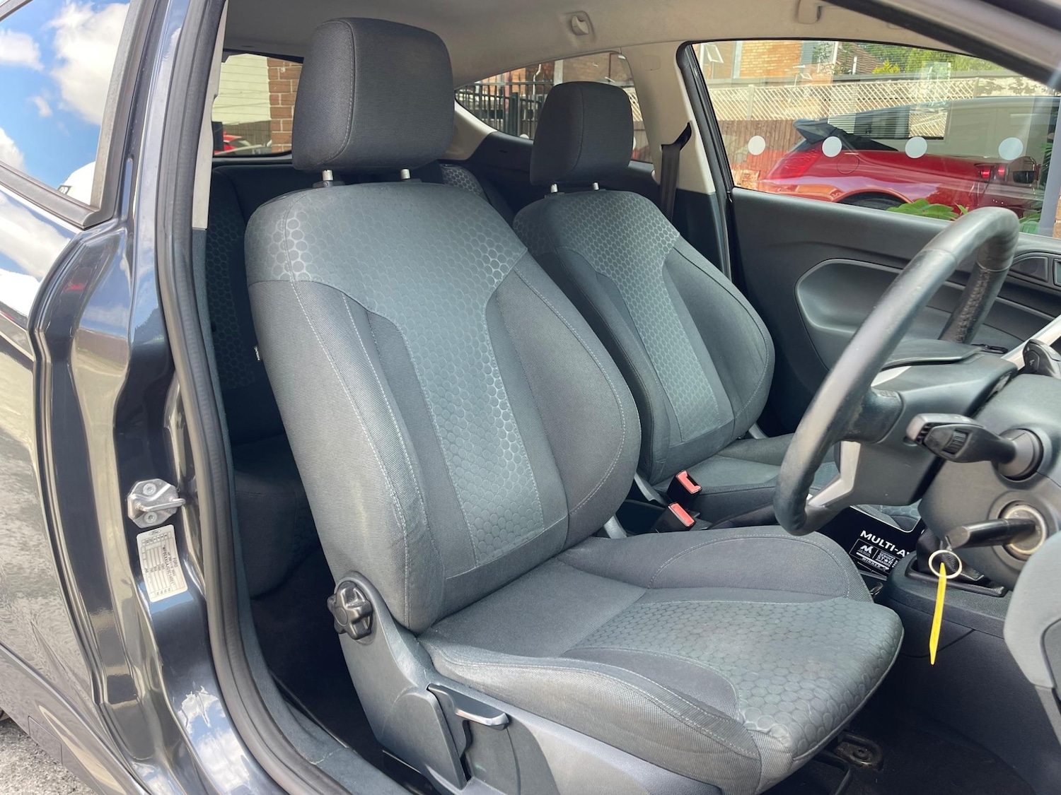 Used Ford Fiesta 2009 for sale - 76127364: Photo 12