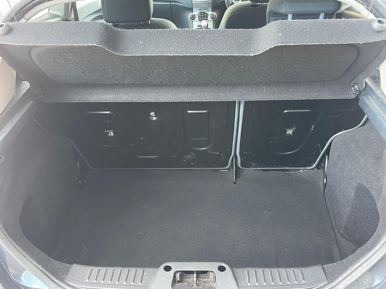 Used Ford Fiesta 2009 for sale - 76127364: Photo 7
