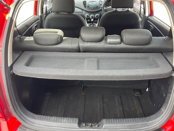 Used Hyundai i10 2012 for sale - 76127457: Photo 6