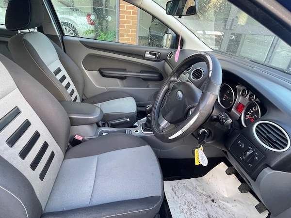 Used Ford Focus 2009 for sale - 76127390: Photo 12