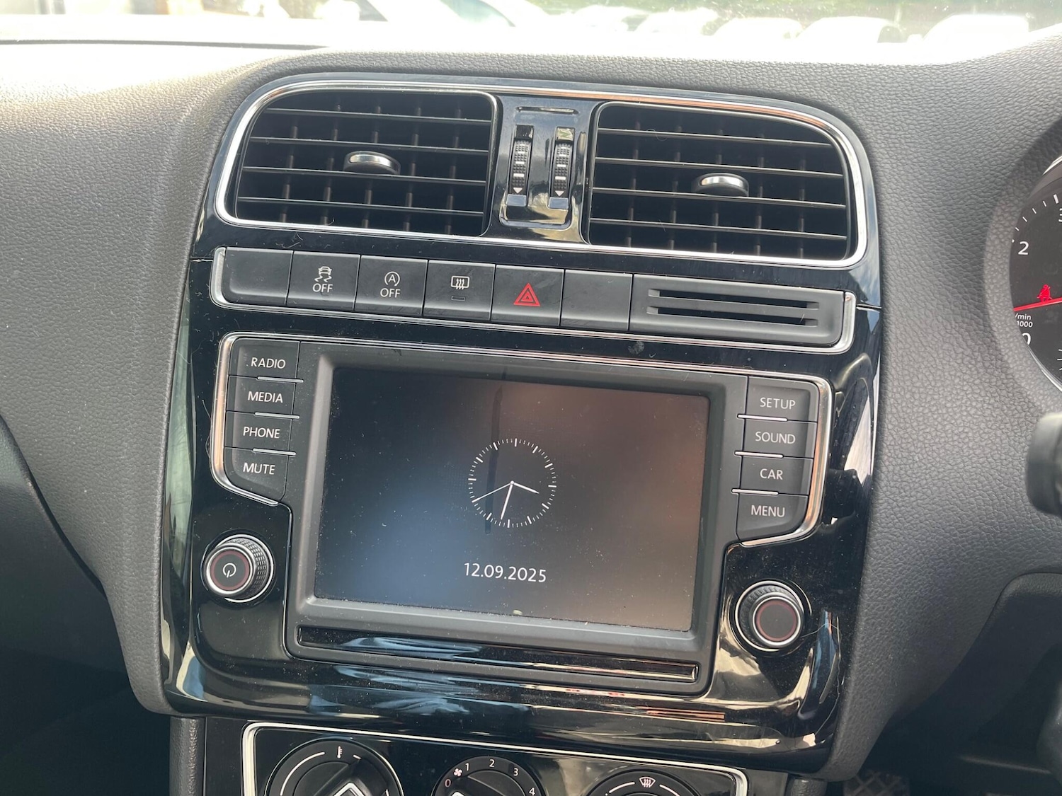 Used Volkswagen Polo 2014 for sale - 76127479: Photo 14
