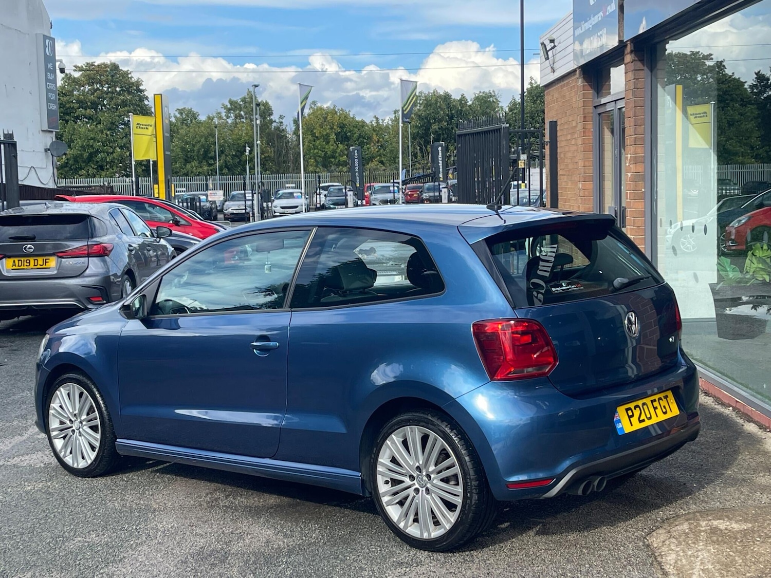 Used Volkswagen Polo 2014 for sale - 76127479: Photo 5