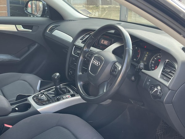 Used Audi A4 Avant 2011 for sale - 76336727: Photo 24