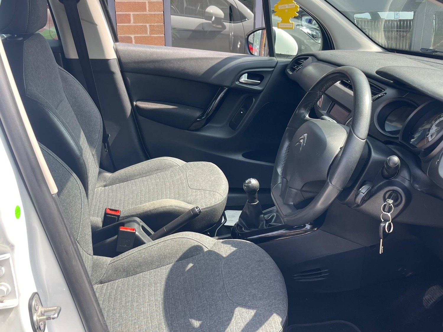 Used Citroen C3 2015 for sale - 76127330: Photo 12