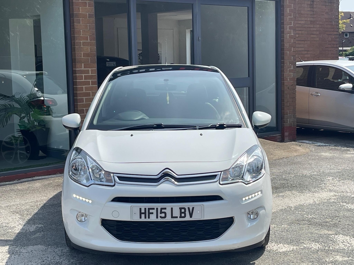 Used Citroen C3 2015 for sale - 76127330: Photo 2