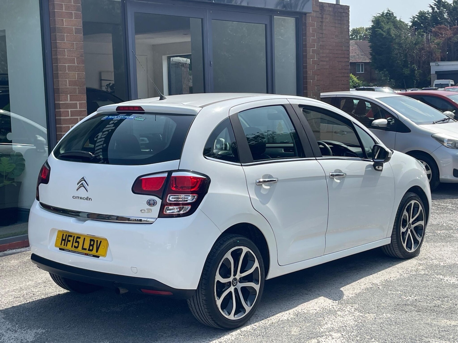 Used Citroen C3 2015 for sale - 76127330: Photo 8