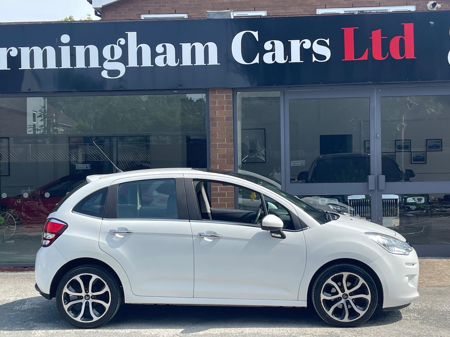 Used Citroen C3 2015 for sale - 76127330: Photo 9