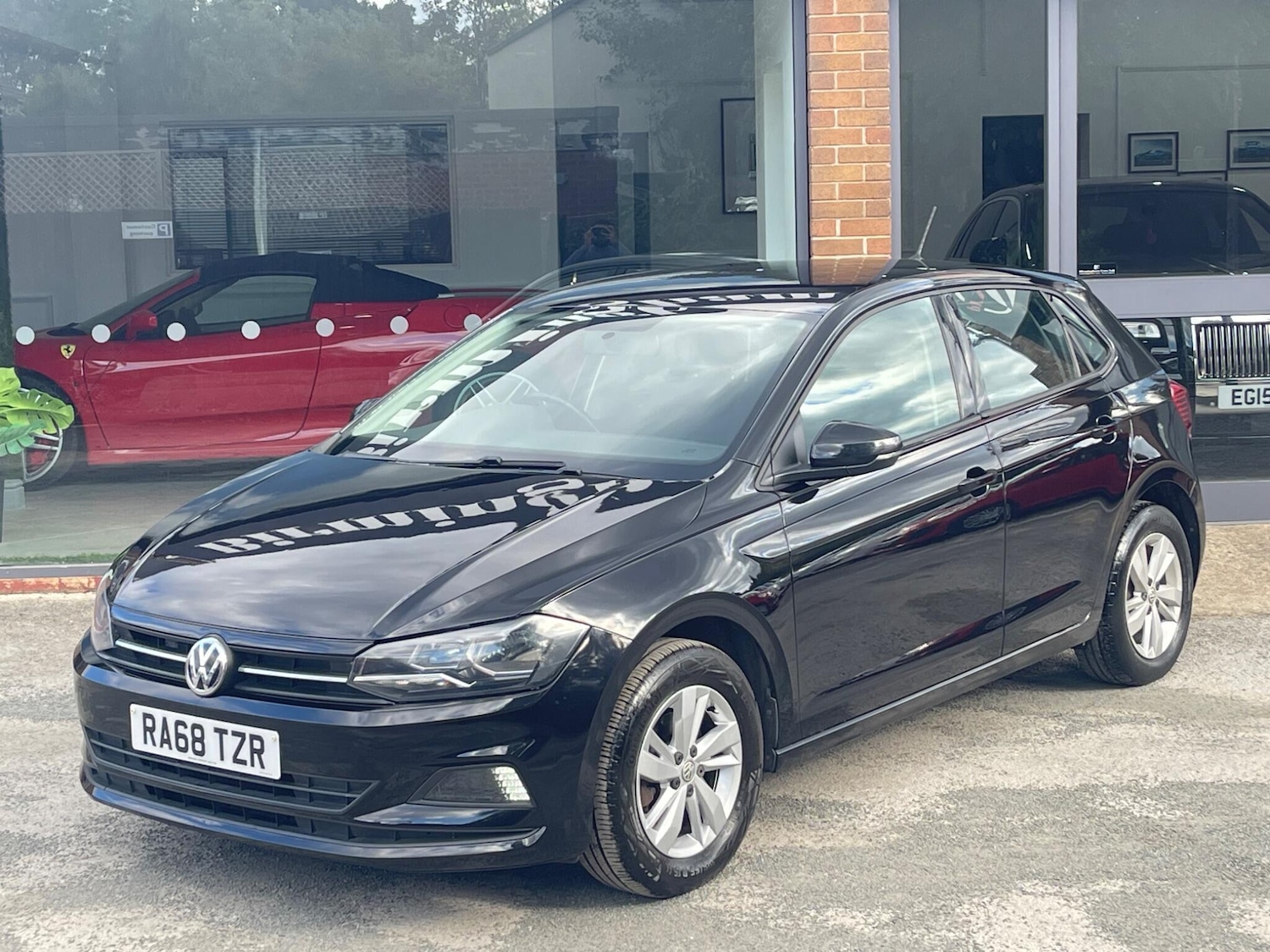 Used Volkswagen Polo 2019 for sale - 76127331: Photo 3