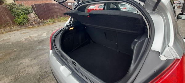 Used Peugeot 308 2012 for sale - 76127473: Photo 15