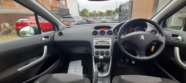 Used Peugeot 308 2012 for sale - 76127473: Photo 16