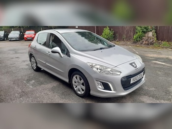 Used Peugeot 308 2012 for sale - 76127473: Photo 2