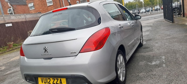 Used Peugeot 308 2012 for sale - 76127473: Photo 9