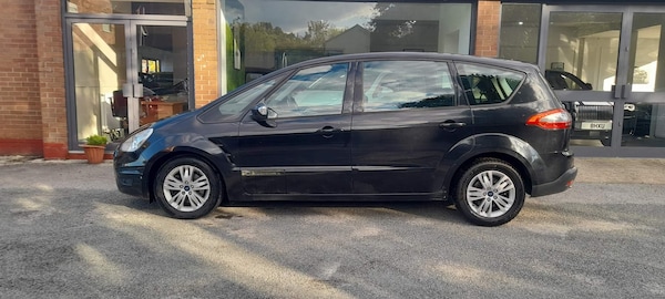 Used Ford S-Max 2012 for sale - 76127337: Photo 4