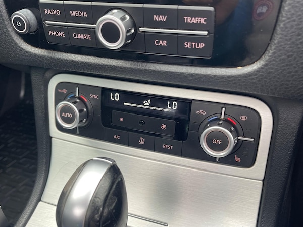 Used Volkswagen Touareg 2014 for sale - 76127338: Photo 21