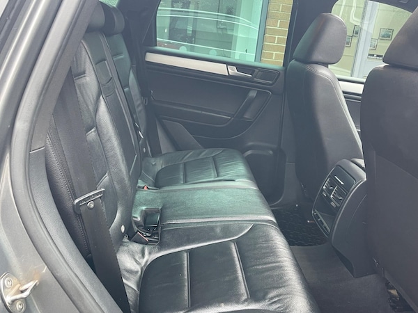 Used Volkswagen Touareg 2014 for sale - 76127338: Photo 24