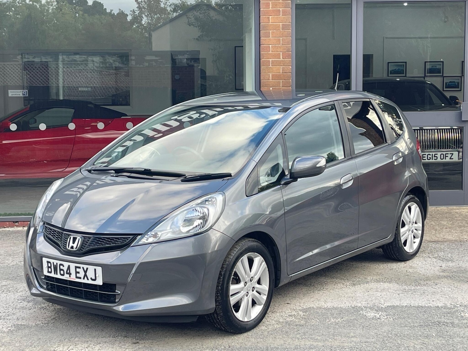 Used Honda Jazz 2015 for sale - 76127335: Photo 3