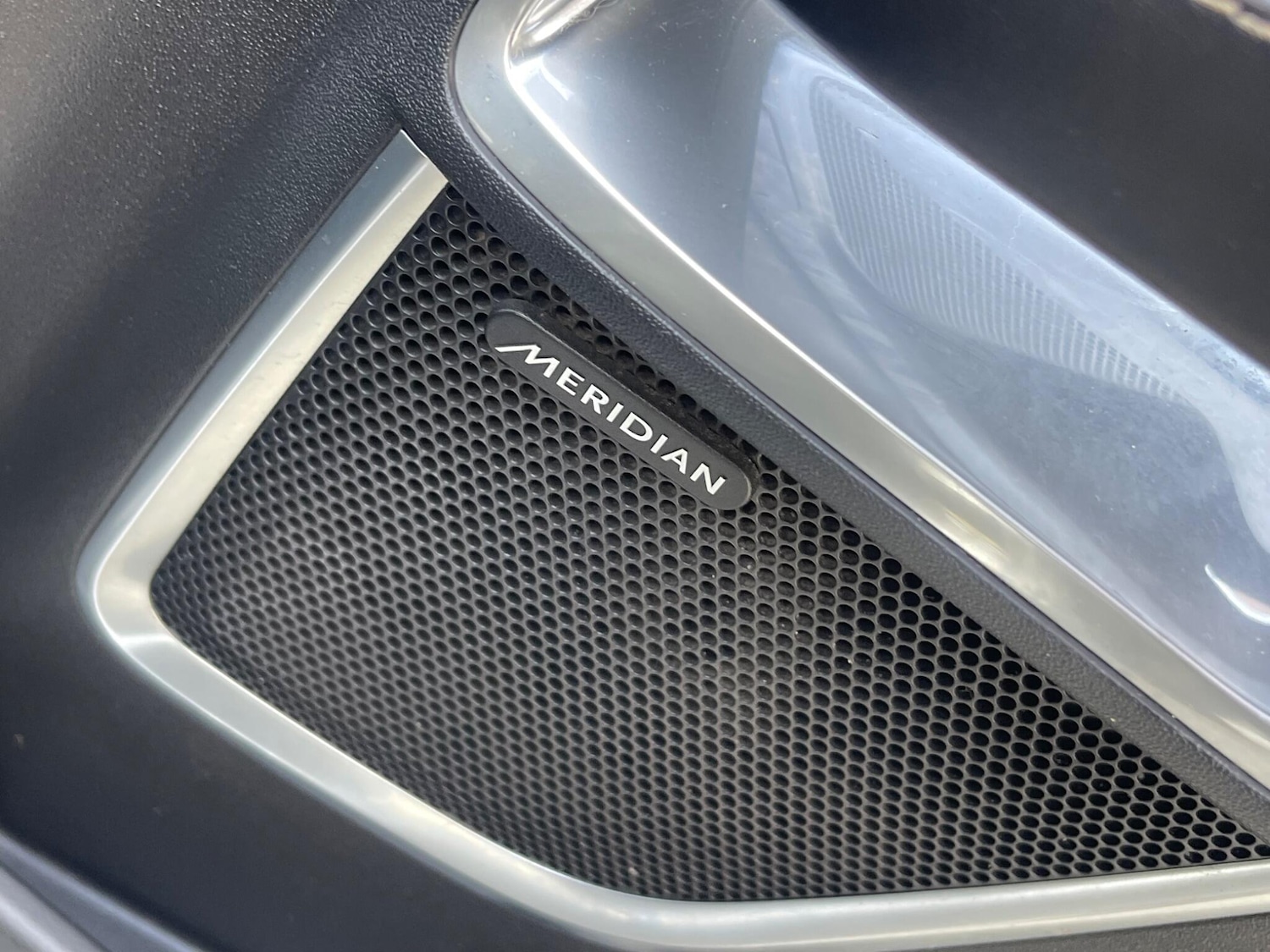 Used Jaguar E-Pace 2019 for sale - 76127348: Photo 19