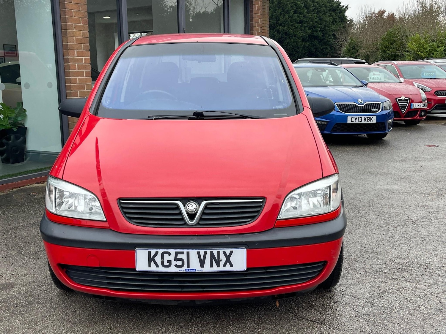 Used Vauxhall Zafira 2002 for sale - 76127341: Photo 2