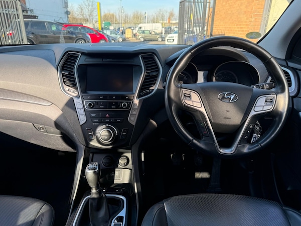Used Hyundai Santa Fe 2017 for sale - 76127412: Photo 12