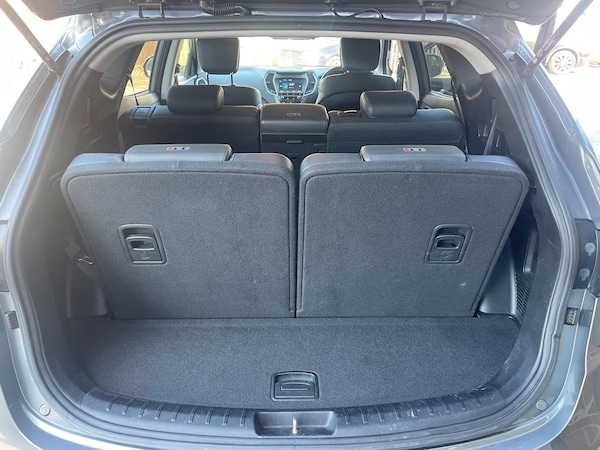 Used Hyundai Santa Fe 2017 for sale - 76127412: Photo 27