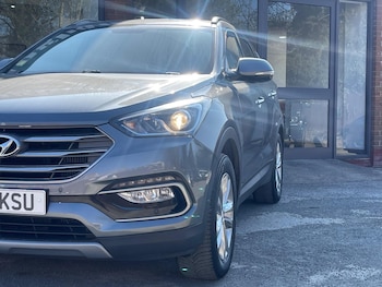 Used Hyundai Santa Fe 2017 for sale - 76127412: Photo 3