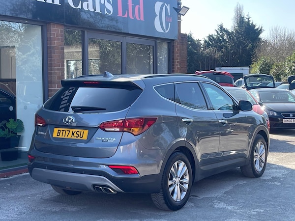 Used Hyundai Santa Fe 2017 for sale - 76127412: Photo 8