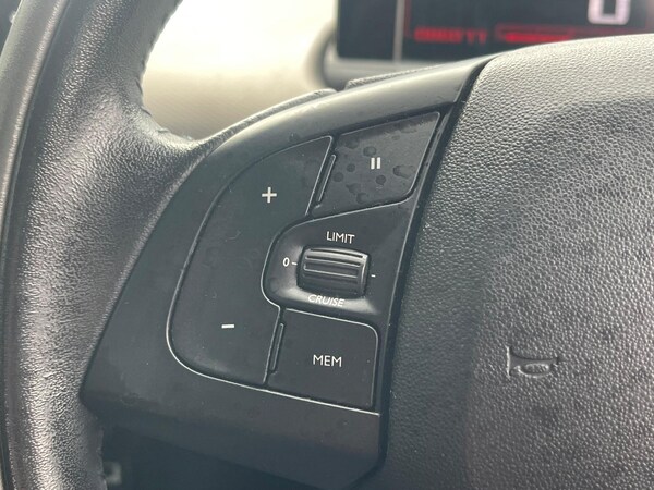 Used Citroen C4 Cactus 2015 for sale - 76306312: Photo 14