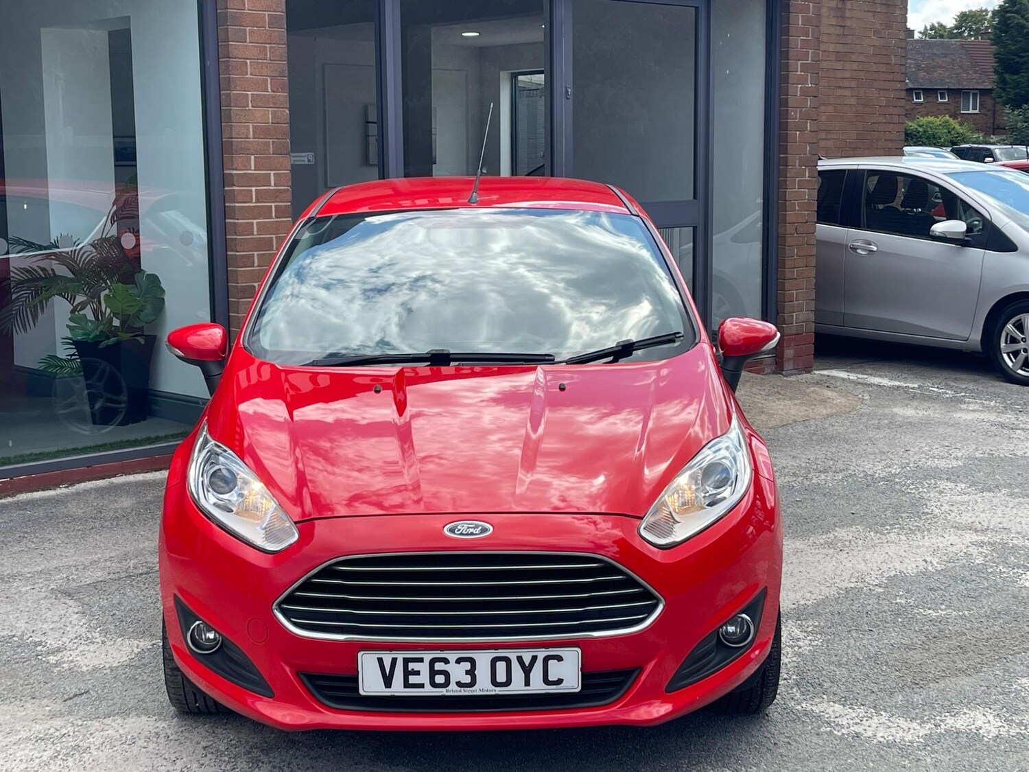 Used Ford Fiesta 2014 for sale - 76127342: Photo 2