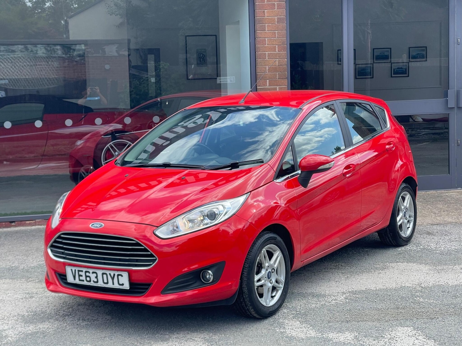 Used Ford Fiesta 2014 for sale - 76127342: Photo 3