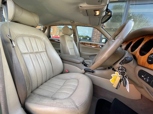 Used Jaguar XJ 1999 for sale - 76127418: Photo 12