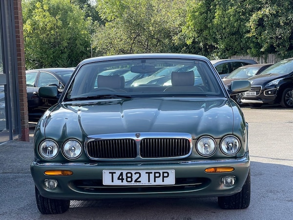 Used Jaguar XJ 1999 for sale - 76127418: Photo 3