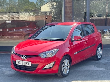 Used Hyundai i20 2012 for sale - 76127419: Photo